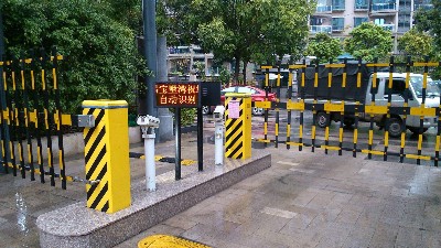 什么是智慧小區(qū)月卡型停車管理系統(tǒng)？